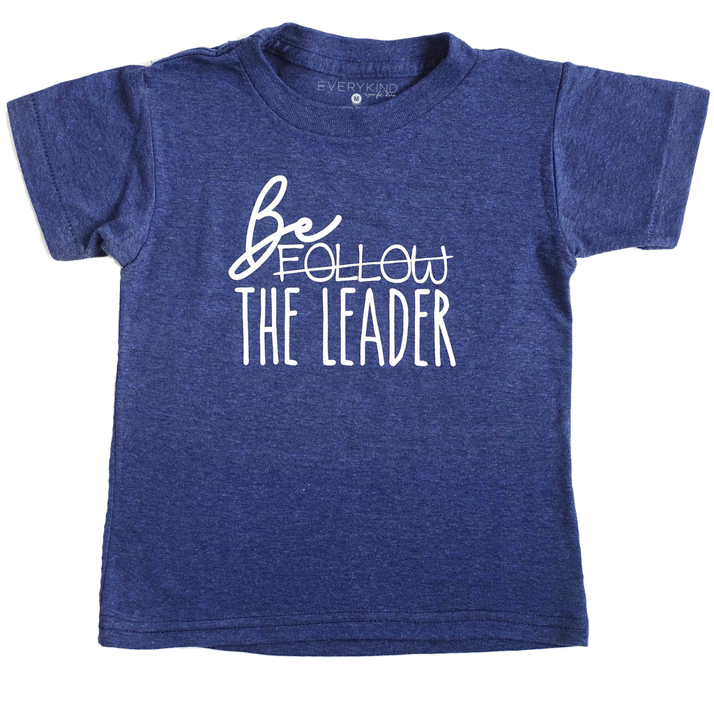 BE THE LEADER KIDS GRAPHIC TEE BY EVERYKIND