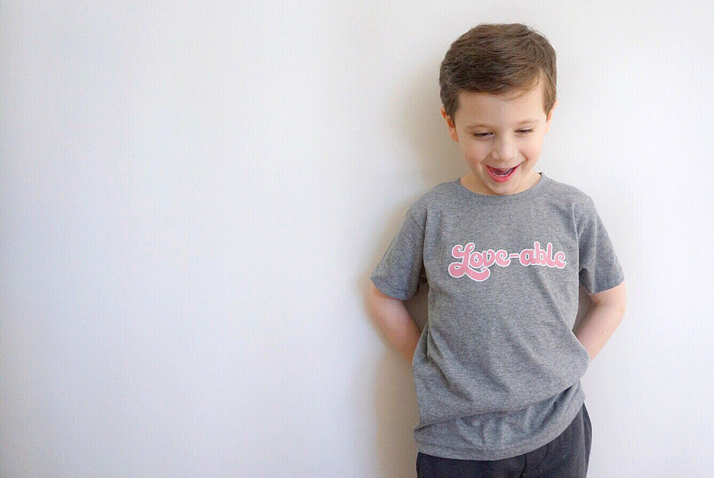 LOVE-ABLE KIDS GRAPHIC T-SHIRT BY EVERYKIND